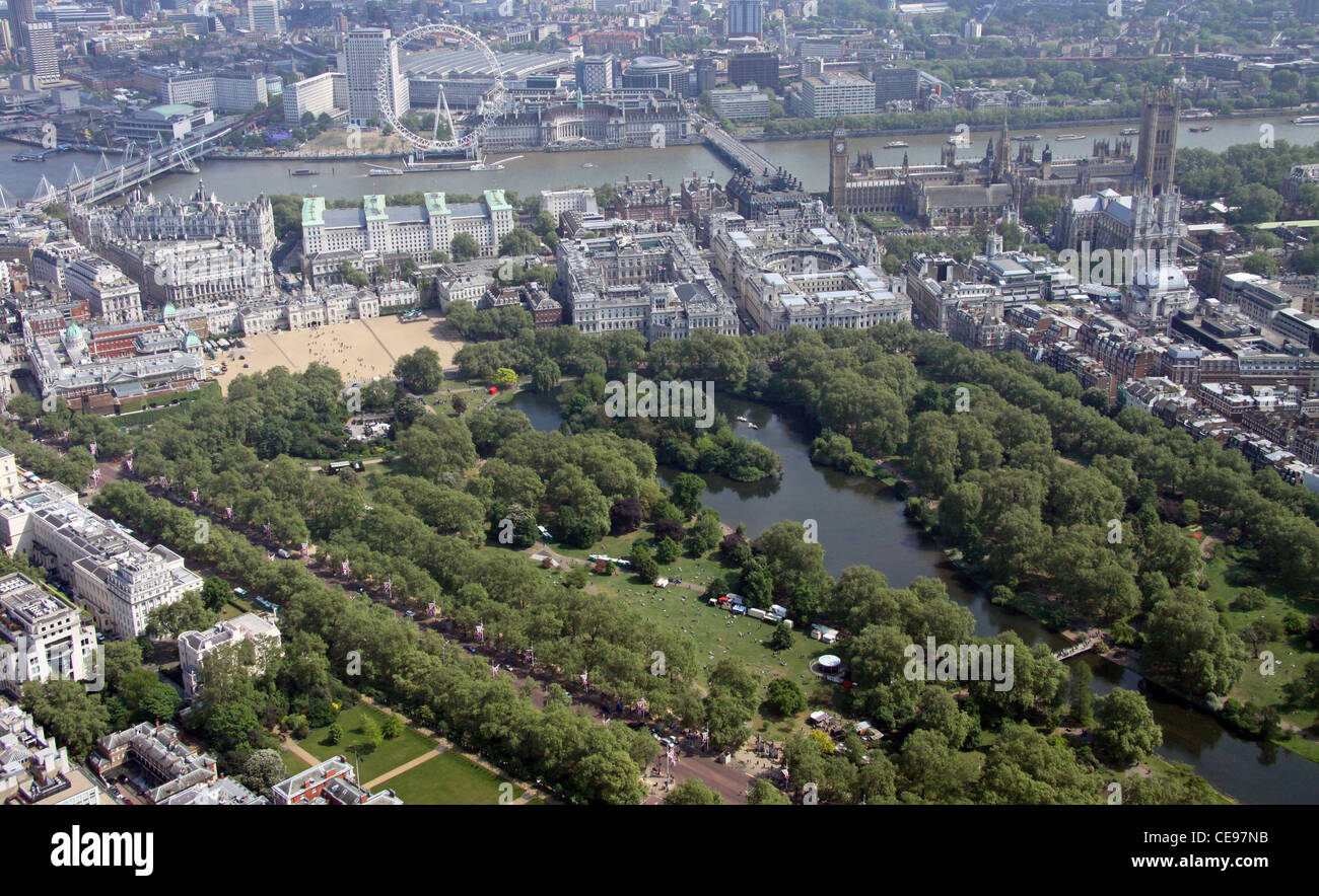 aerial view of St James's Park taken from over Buckingham Palace looking up The Mall towards Horse Guards Parade, London SW1 Stock Photo
