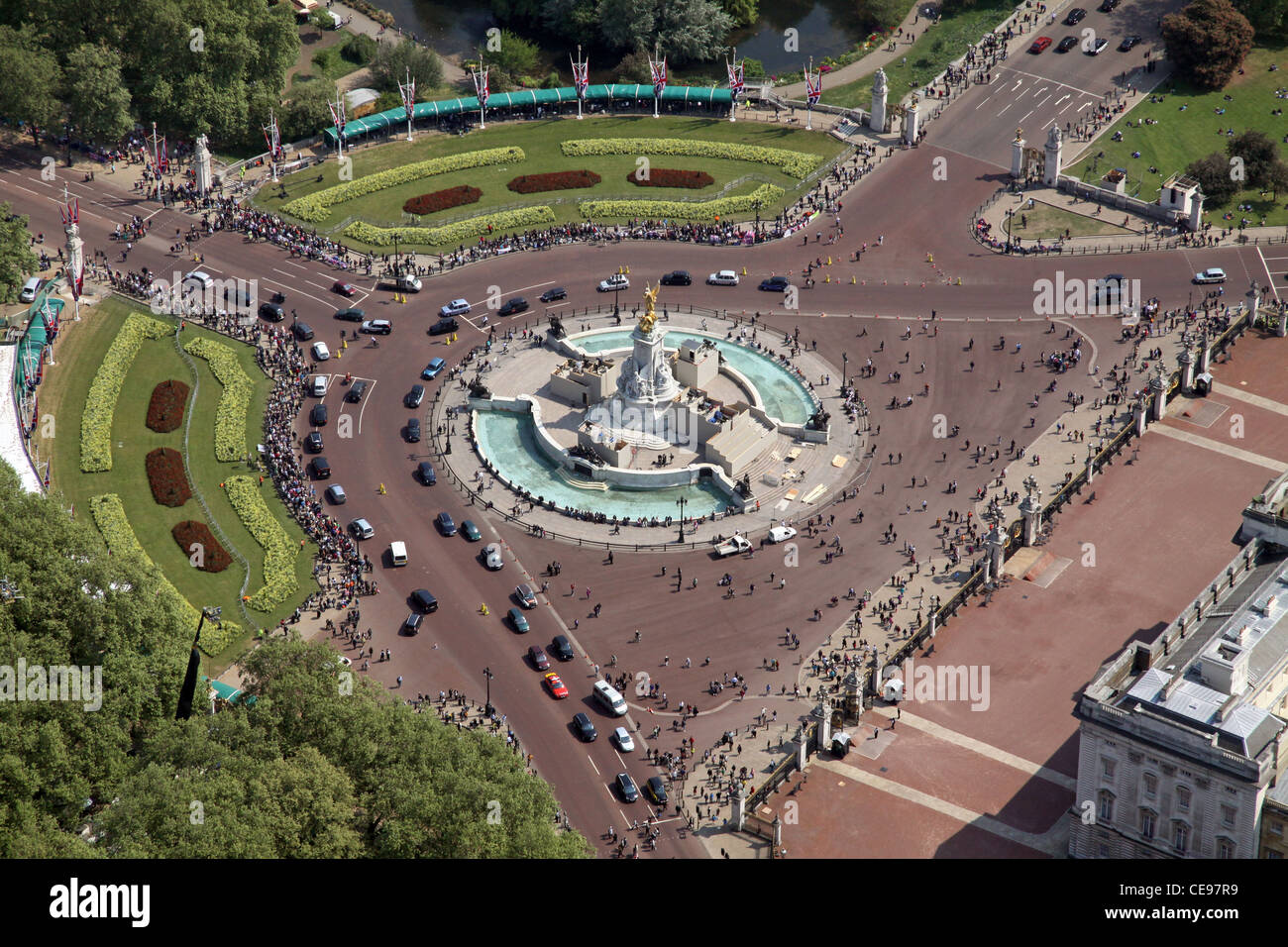 Aerial image of Victoria Memorial, outside Buckingham Palace, London SW1 Stock Photo