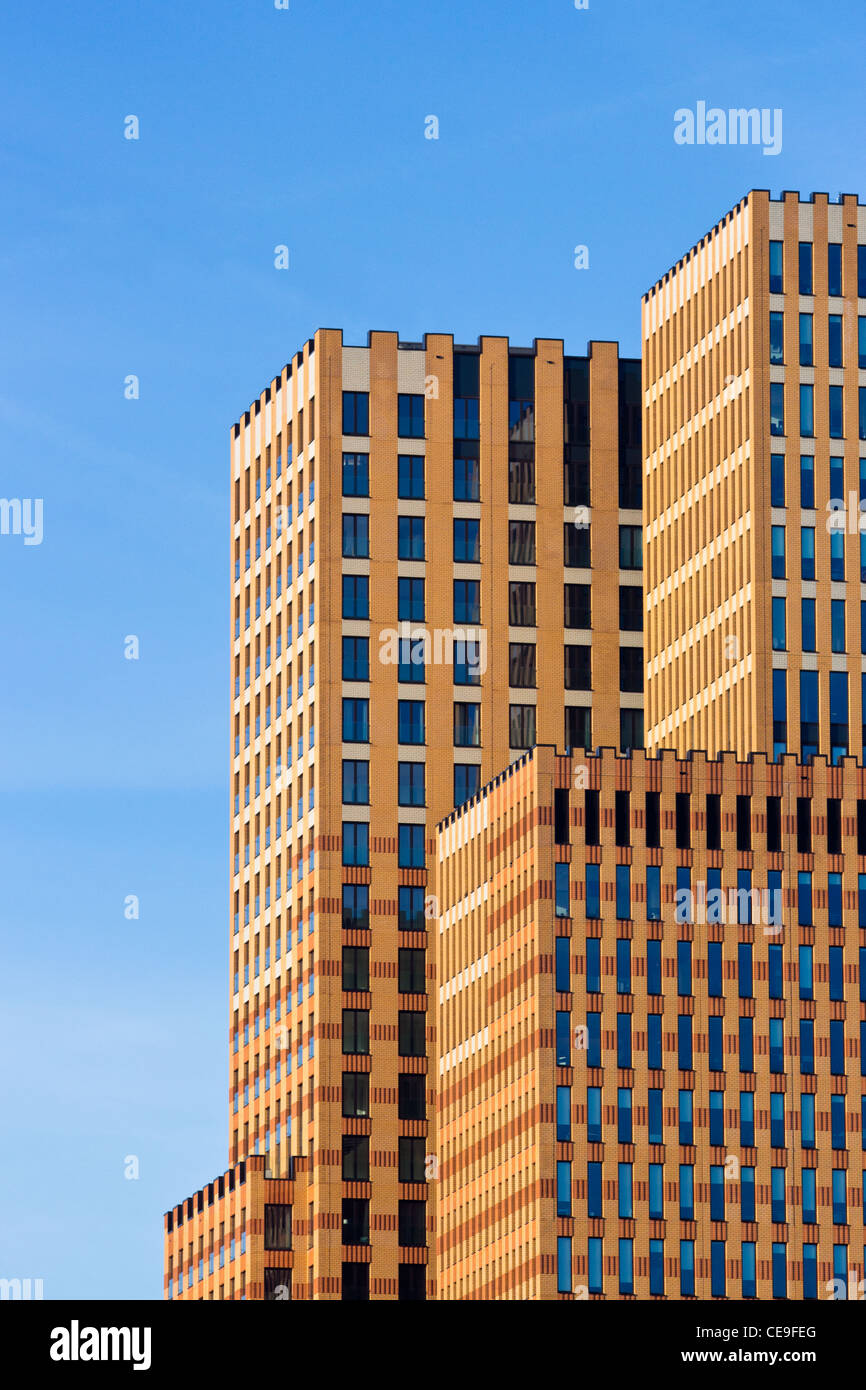 Modern brick office building Stock Photo - Alamy