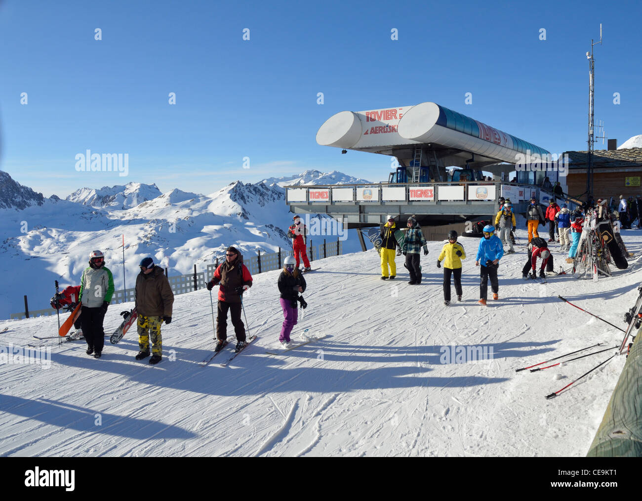 Skiers, Tovier, Aeroski lift, Tignes, Vanoise Nature Park, Alps,Savoire, France, Europe Stock Photo