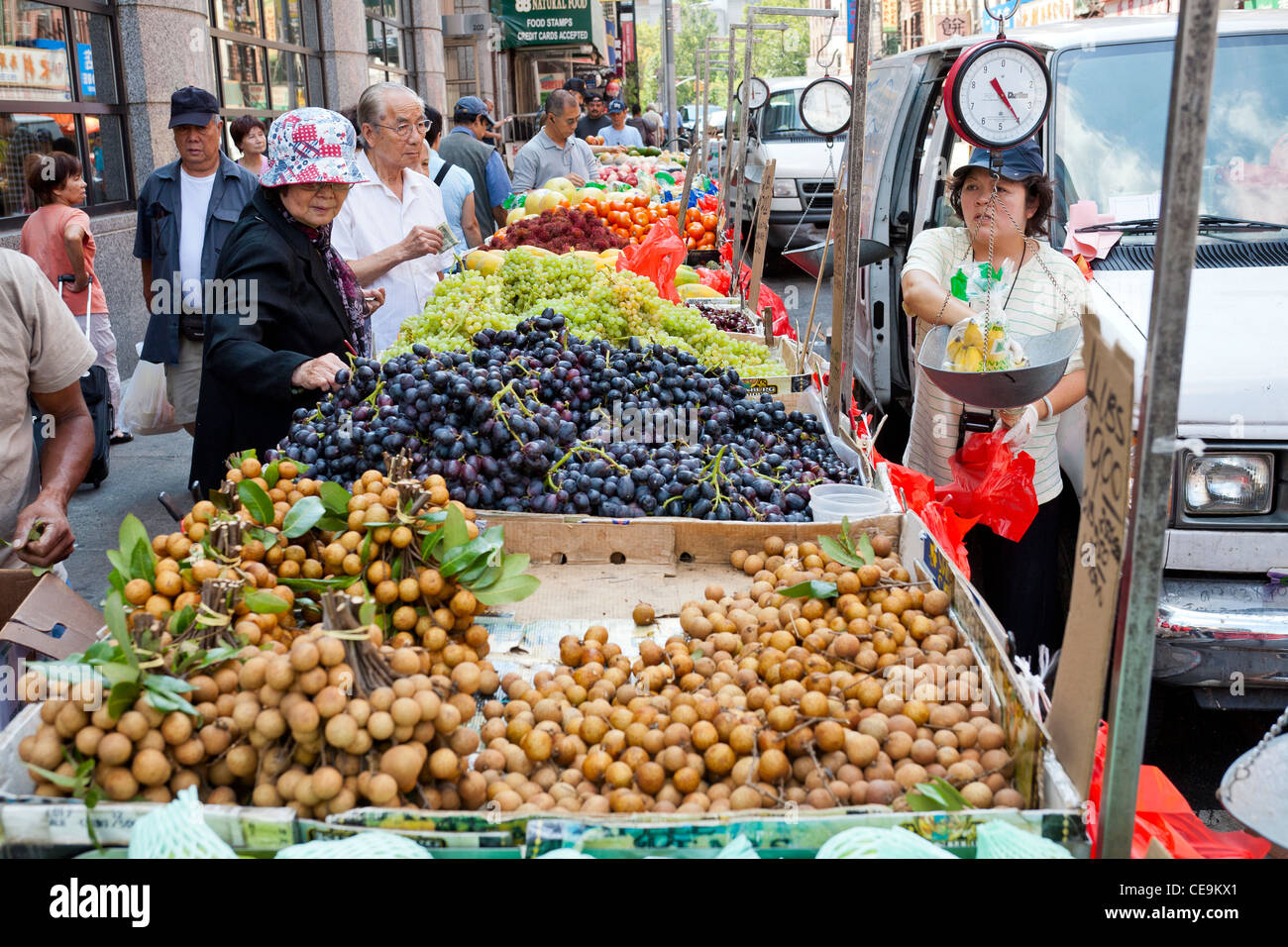 Chinatown food market hires stock photography and images Alamy