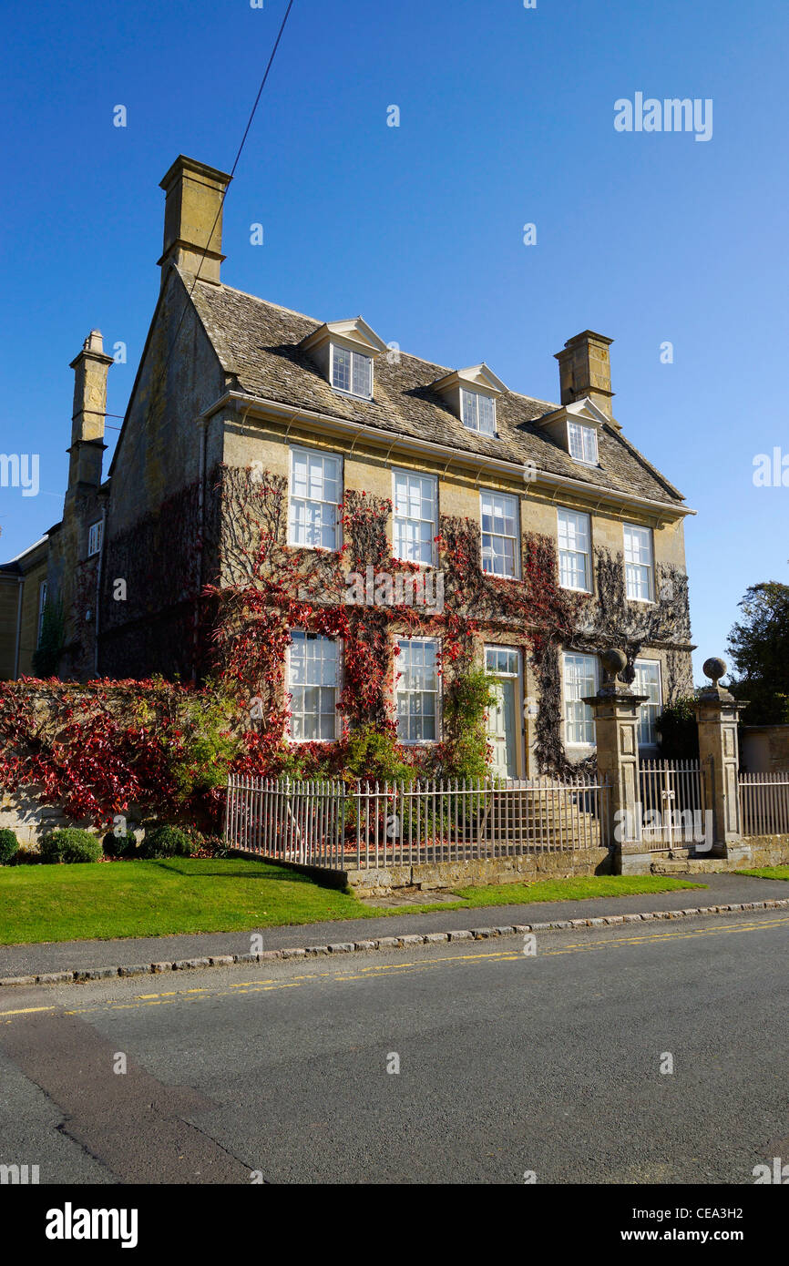 town house high street broadway cotswolds worcestershire uk Stock Photo