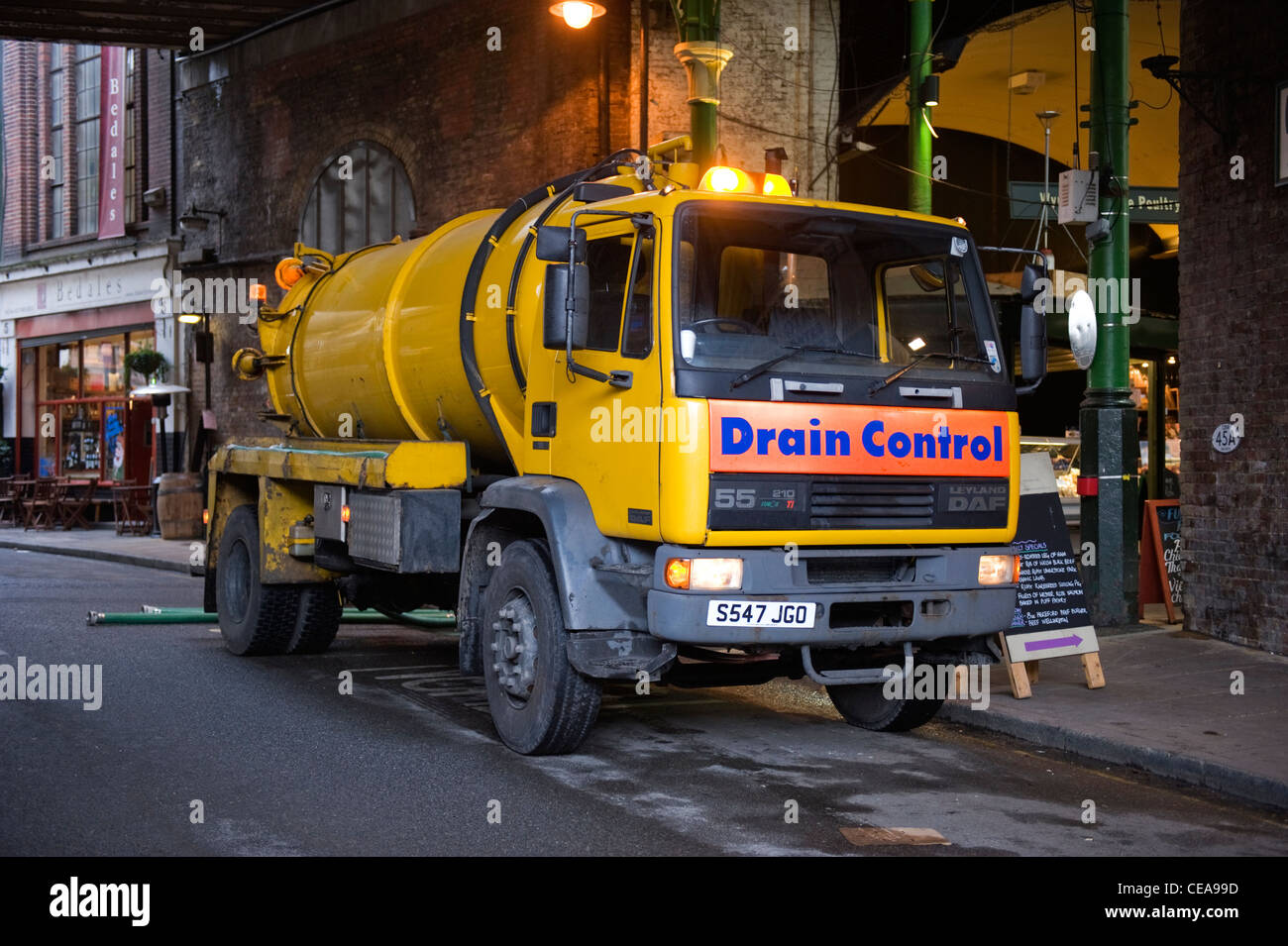 Borough Market London 1998 Drain Control yellow Leyland DAF FA 55.210  service truck lorry clearing blockage