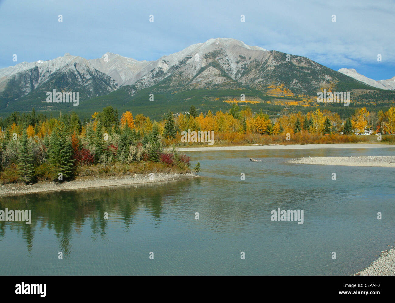 Kananaskis mountains, Bow River, Canadian Rockies,Kananaskis, Canmore, Banff, Alberta, Canada
