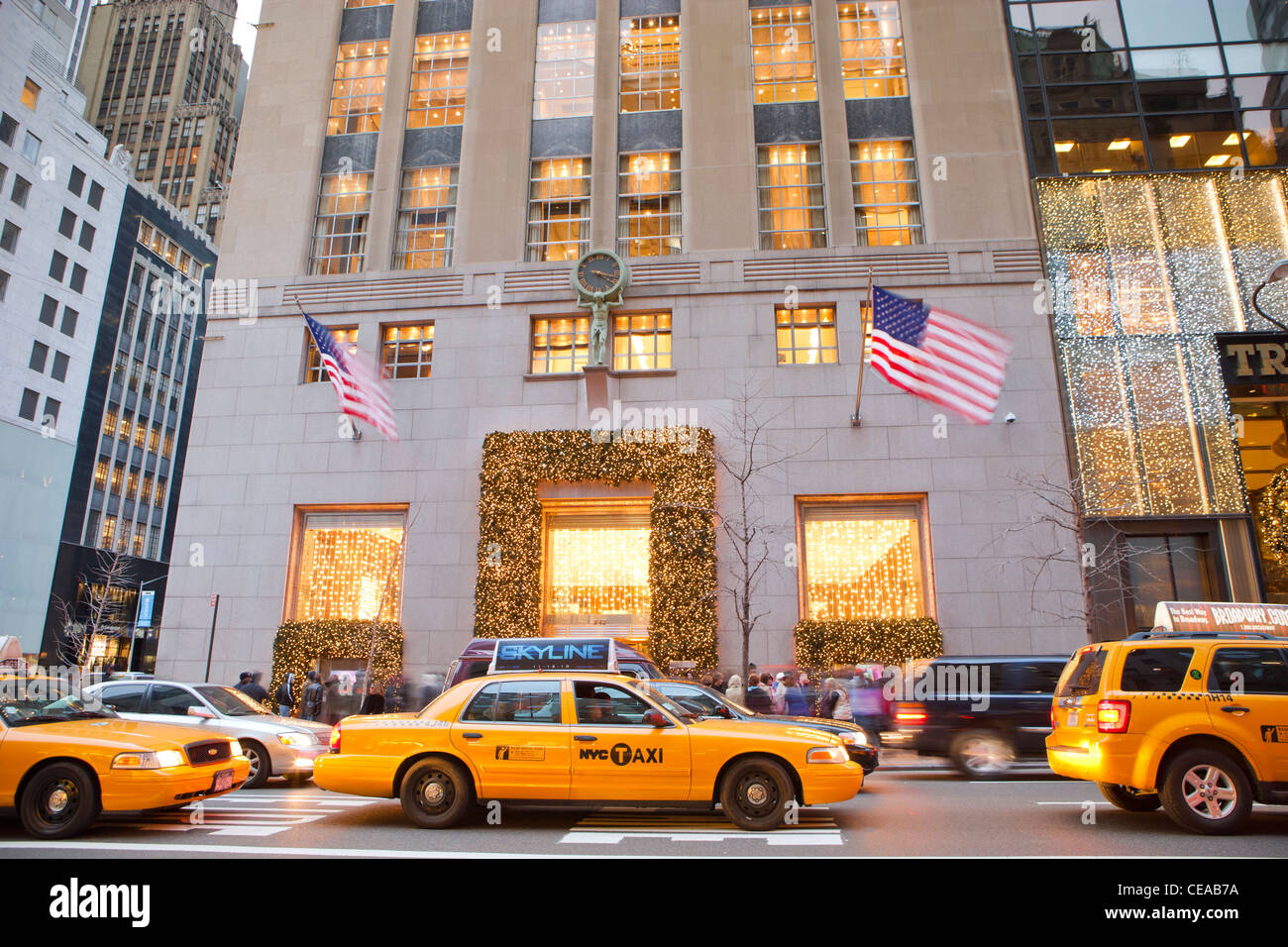 Louis Vuitton holiday window at Fifth Avenue and 57th Street, NYC, USA  Stock Photo - Alamy