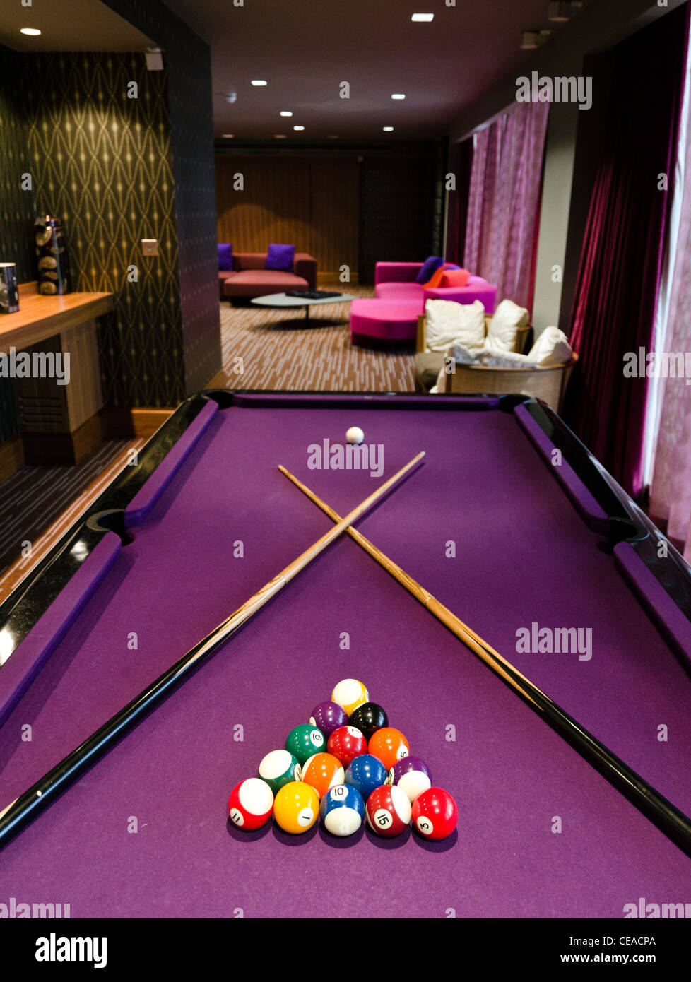 Pool table uk hi-res stock photography and images - Alamy