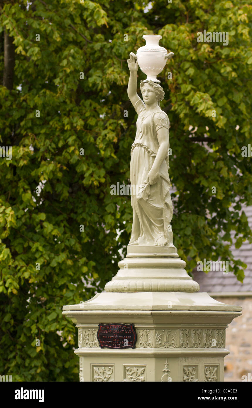 Tomintoul, Highland Region - statue, memorial in main street. Stock Photo