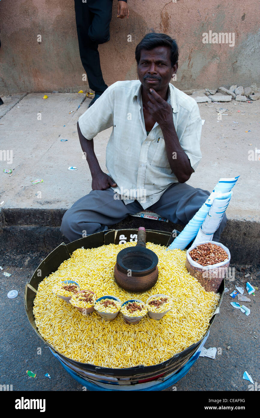 Street peanut seller in Bangalore, Karnataka, India. Stock Photo