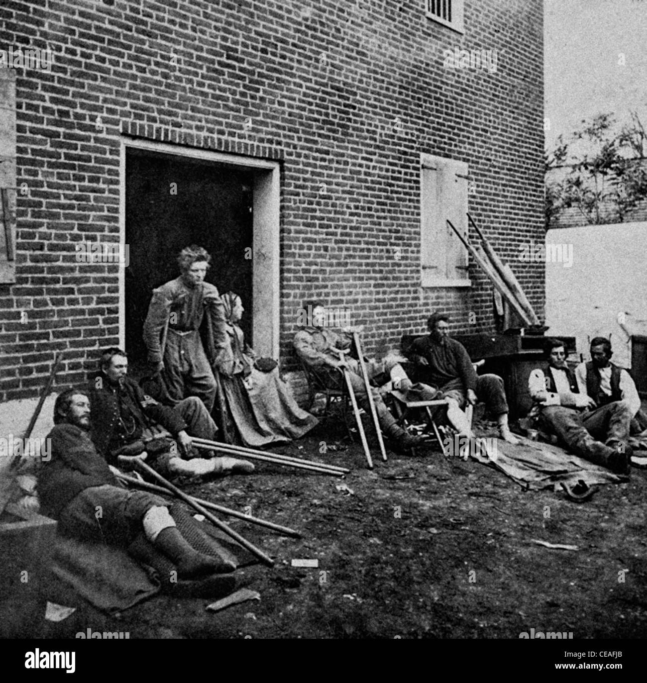 Wounded soldiers from the battles in the 'Wilderness' at Fredericksburg, Virginia  May 20, 1864, USA Civil War Stock Photo