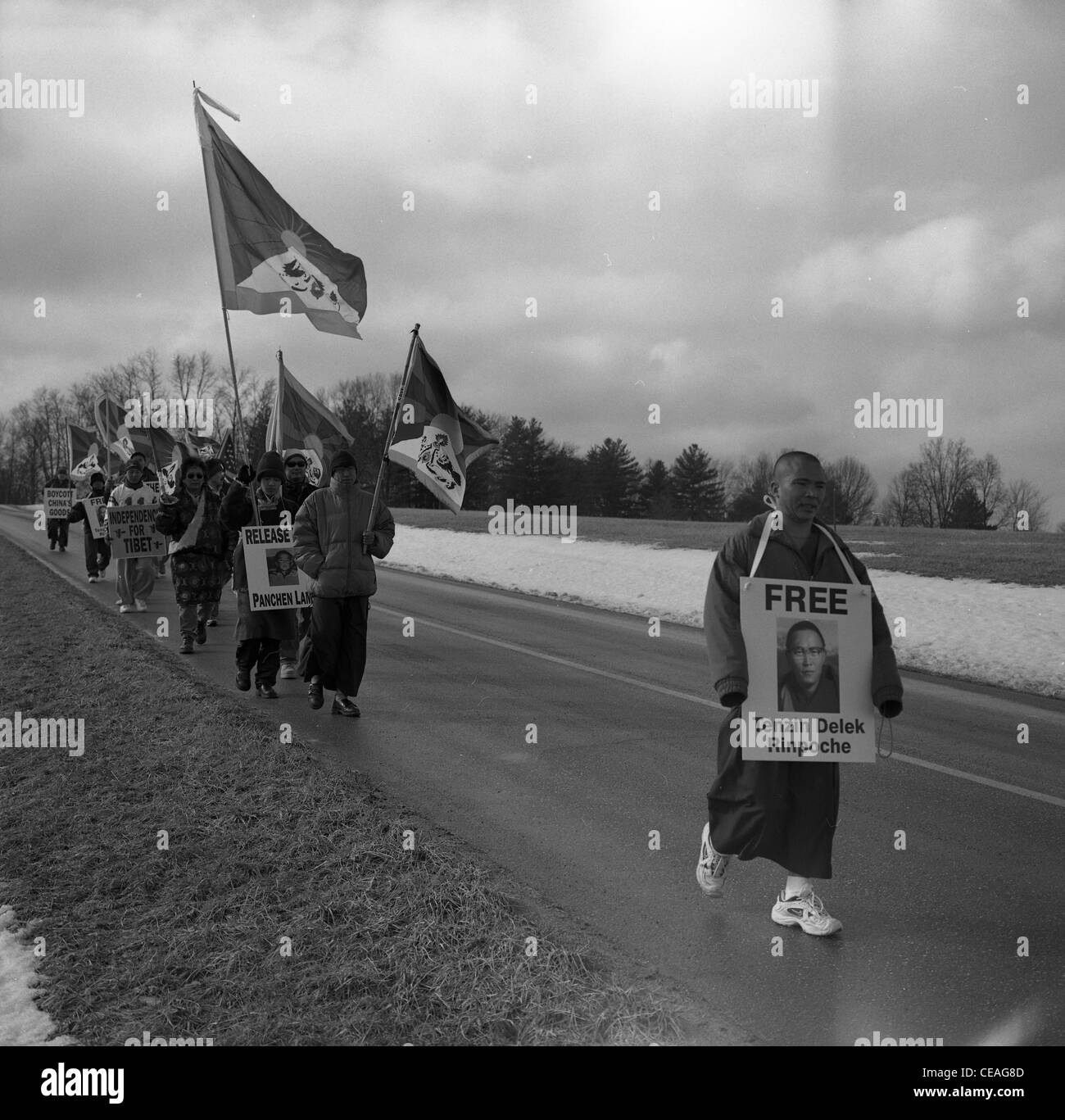 Tibetan activists march in Indiana for Tibetan Independence in the winter of 2003 monks Stock Photo