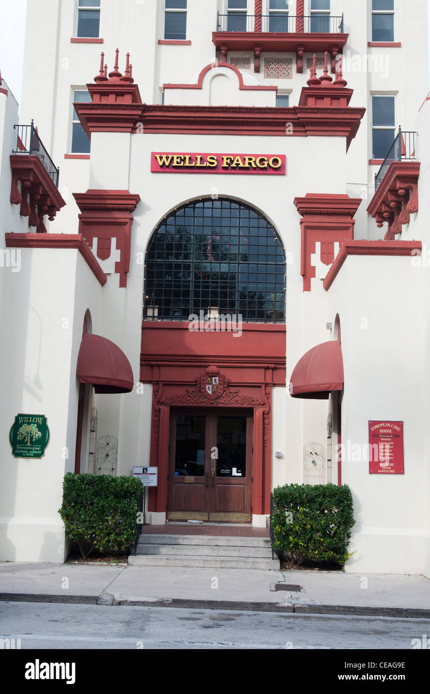 Wells Fargo bank, former Wachovia, EspinosaSanchez landmark building
