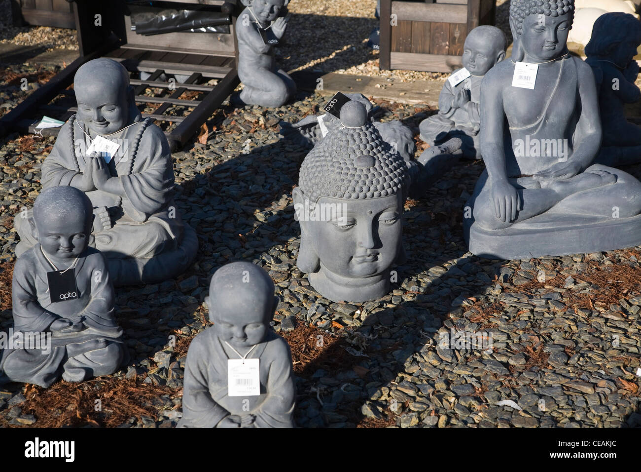 Buddha gardening hi-res stock photography and images - Alamy