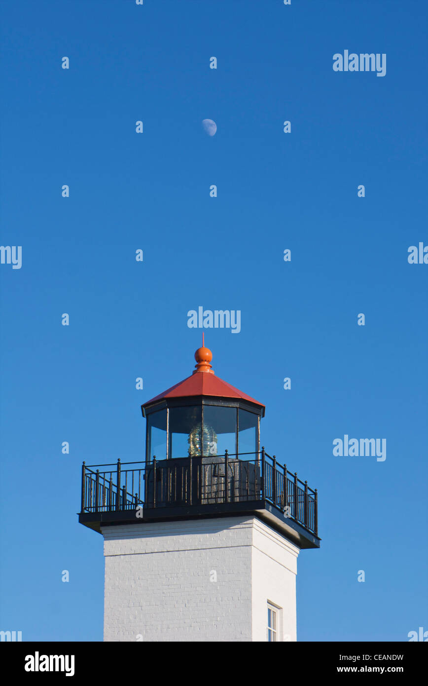 Lighthouse rising hi-res stock photography and images - Alamy