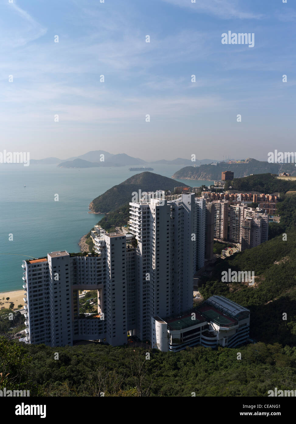 dh Apartment flats REPULSE BAY HONG KONG Luxury property highrise with hole feng shui real estate architecture china Stock Photo