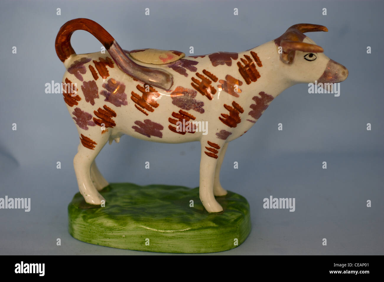 ANTIQUE VICTORIAN STAFFORDSHIRE POTTERY COW CREAMER MILK JUG PITCHER
