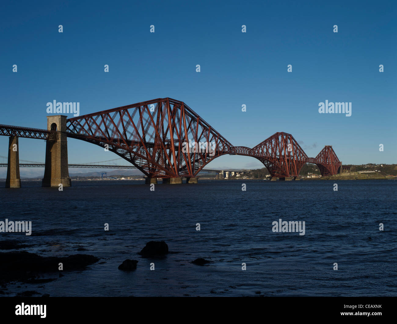 dh Forth Railway Bridge FORTH BRIDGE LOTHIAN Victorian iron cantilever bridge firth of forth river rail uk scotland bridges Stock Photo