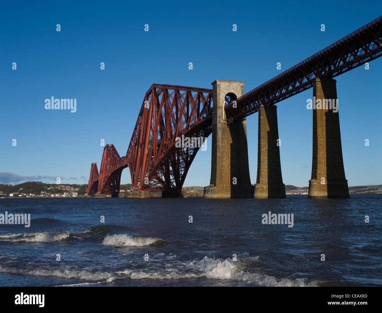 dh Forth Railway Bridge FORTH BRIDGE LOTHIAN Victorian cantilever bridge firth of forth river scotland rail uk bridges to fife Stock Photo