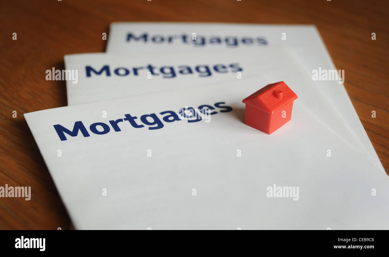 MODEL HOUSE WITH MORTGAGE LEAFLETS RE HOME BUYERS BUYING FIRST TIME