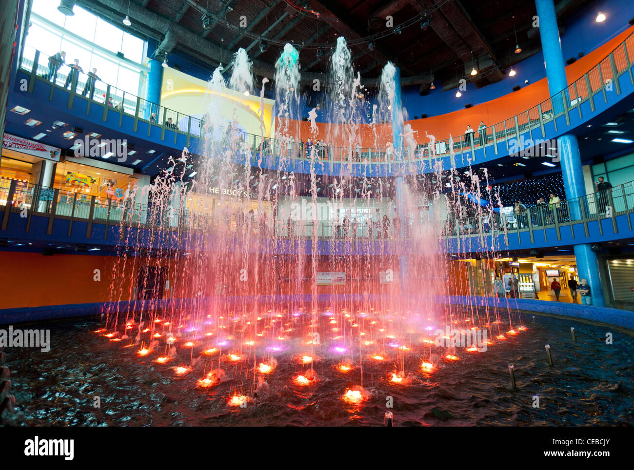 Water Fountain Stock Photos & Water Fountain Stock Images Alamy