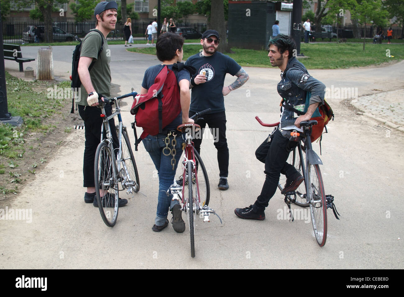Hipsters socializing in McCarren Park, Brooklyn, New York Stock Photo Alamy