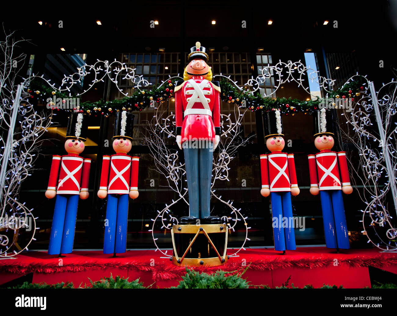 Life size nutcracker soldiers outside Stock Photo Alamy