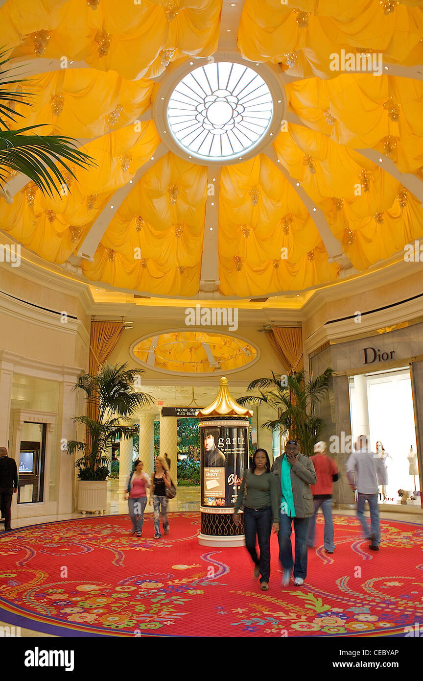 People walk through the Wynn Esplanade in the Wynn Las Vegas hotel and casino Stock Photo