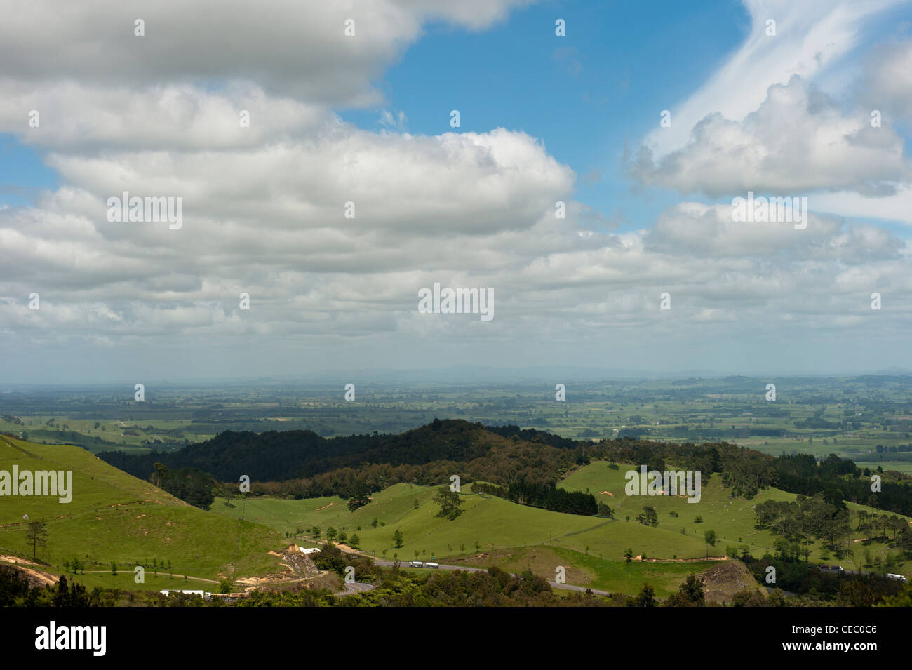 View towards the Matamata plains from a viewpoint on SH29, in the Kaimai-Mamaku Forest Park. Stock Photo