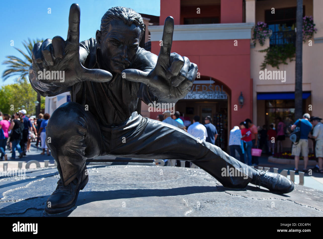 U.S.A., California, Los Angeles, Hollywood, filmmaker statue in the