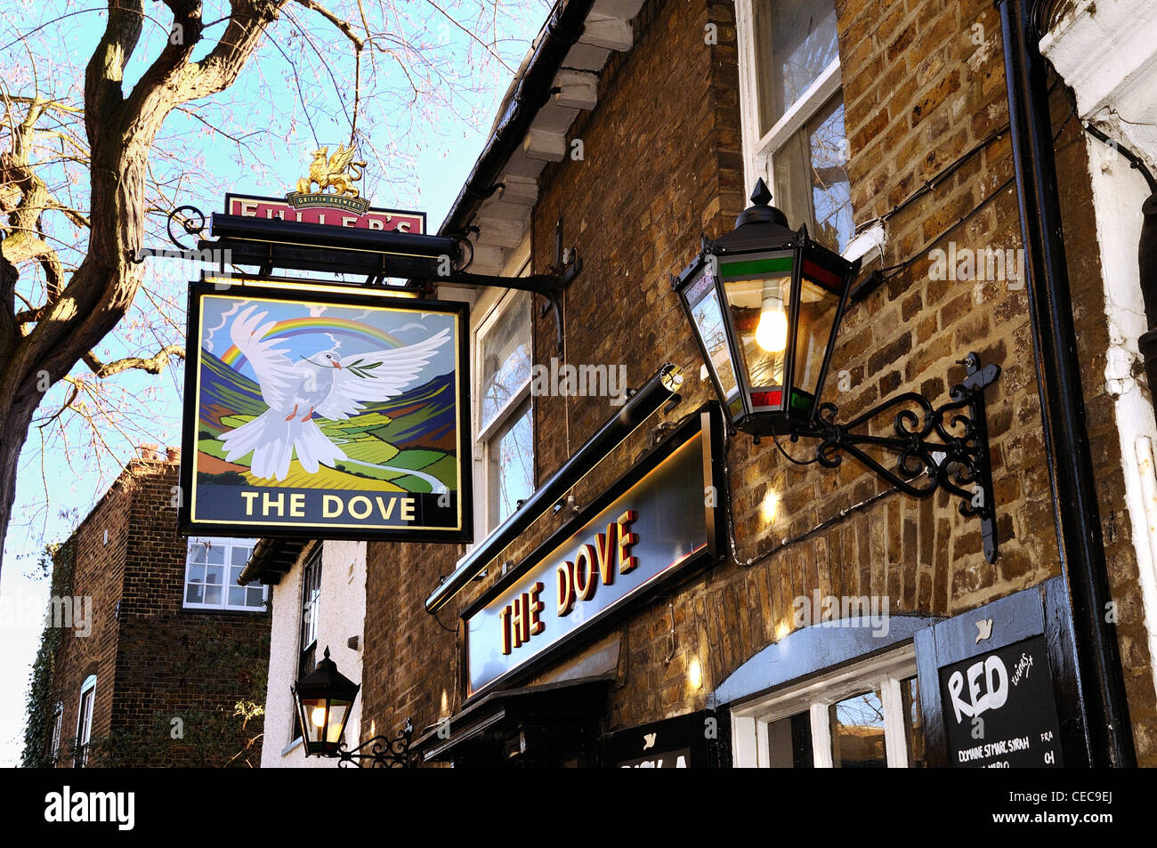 Exterior of 'The Dove' riverside pub ,Hammersmith, London Stock Photo