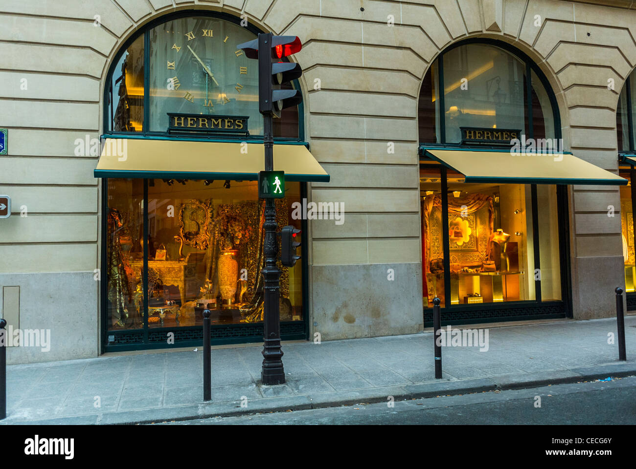 Paris, France, Luxury Shop Front on Shopping Street, "Rue du Faubourg Saint  Honoré", Hermés Shop Windows Stock Photo - Alamy