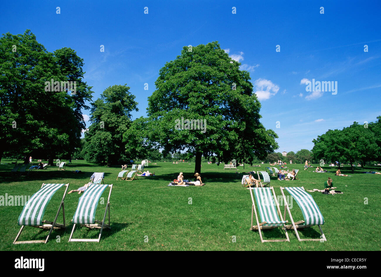 England, London, Deck Chairs in Hyde Park Stock Photo Alamy