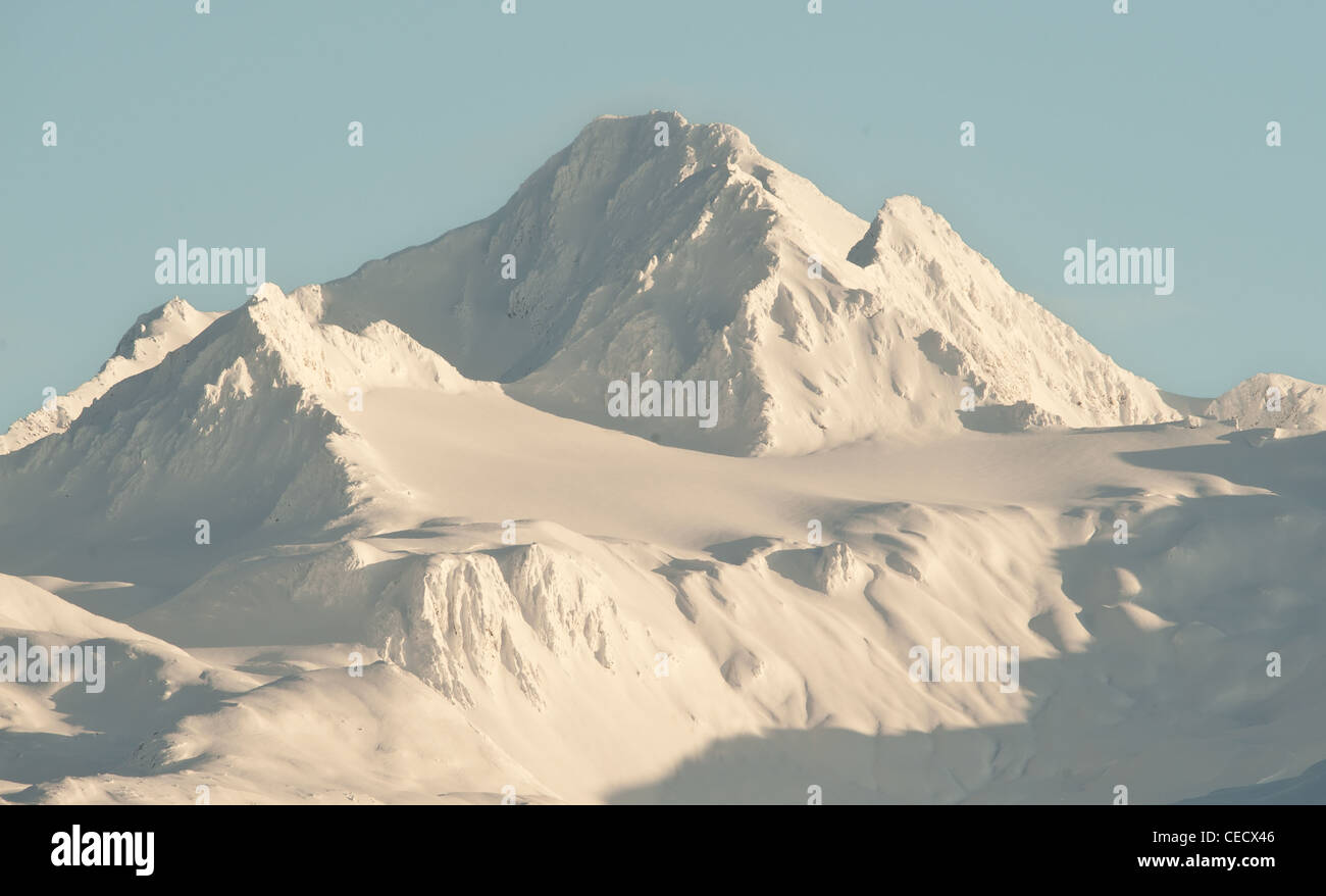 Snow mountains top landscape hi-res stock photography and images - Alamy