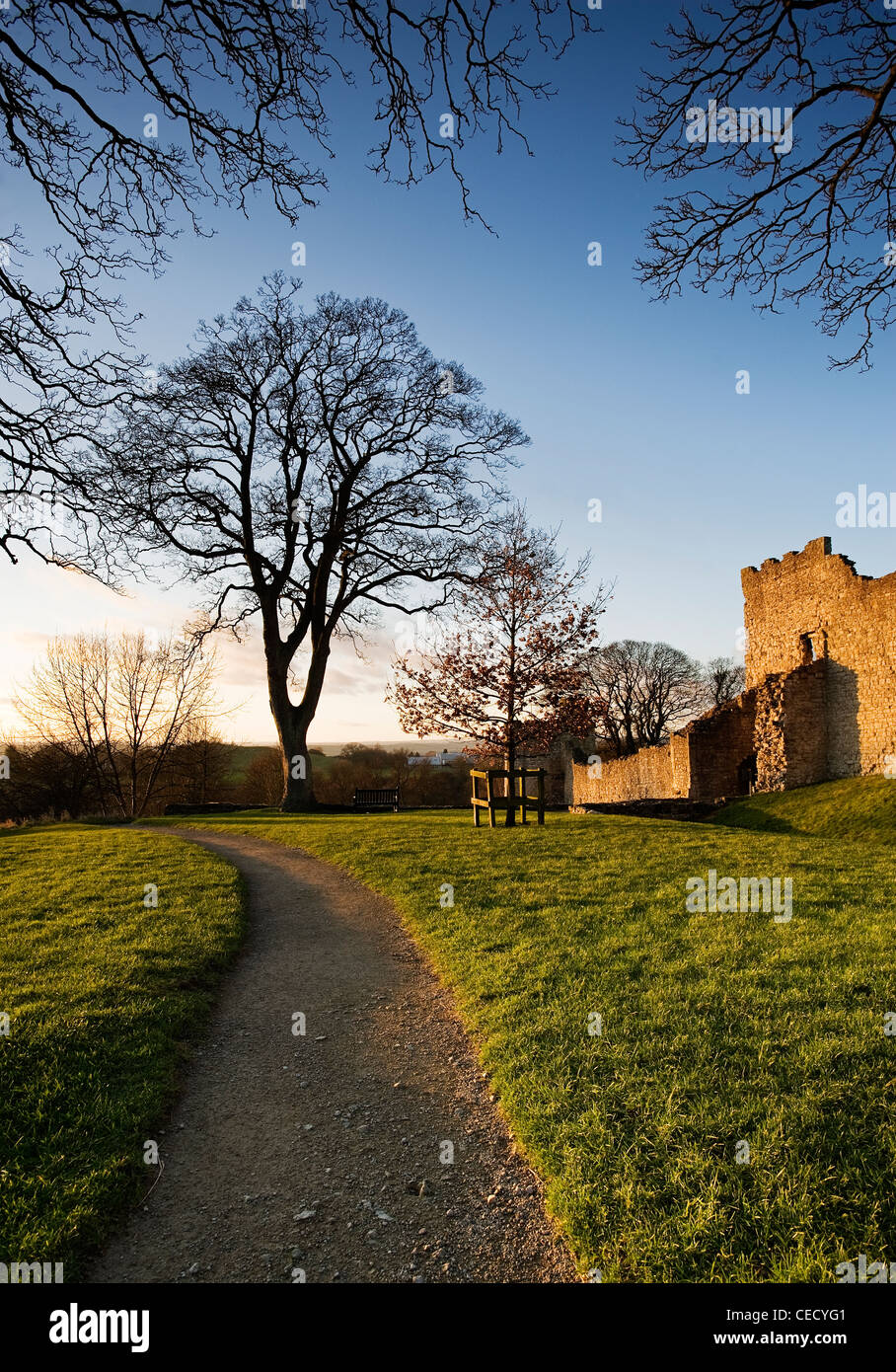 Pickering castle hi-res stock photography and images - Alamy