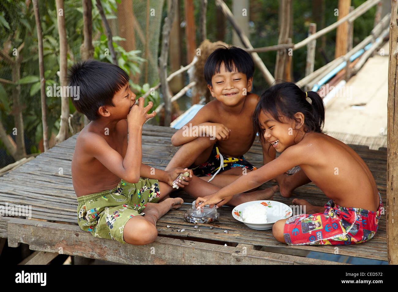 Cambodian children playing hi-res stock photography and images - Alamy