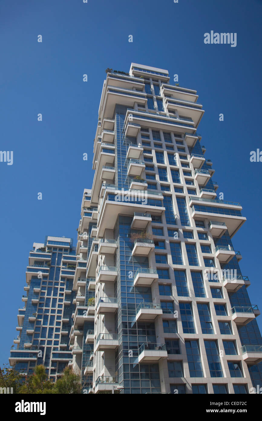 Israel, Tel Aviv, Tzameret Towers, also known as The Akirov Towers