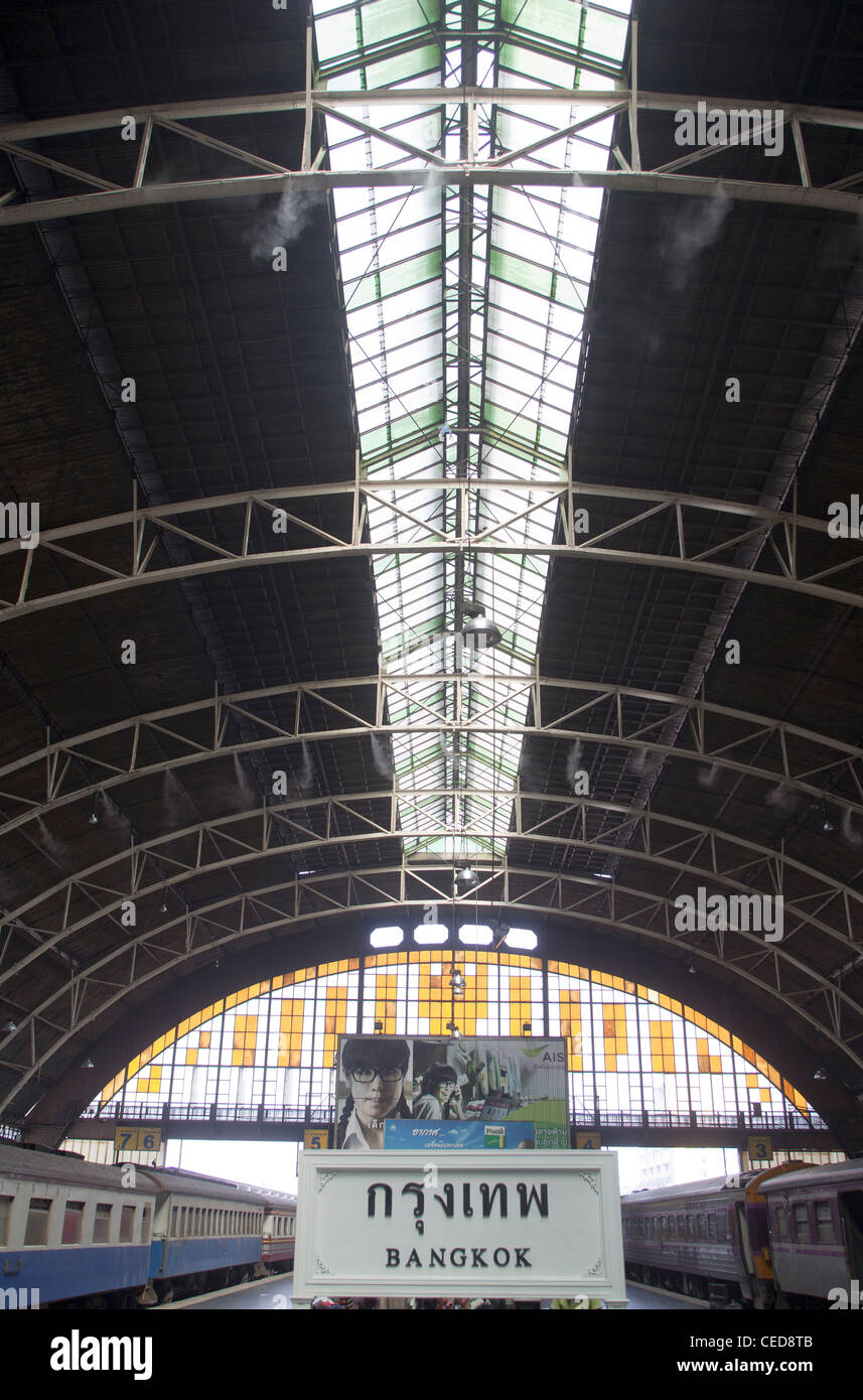 Roof Spray Hualamphong Railway Station Stock Photo