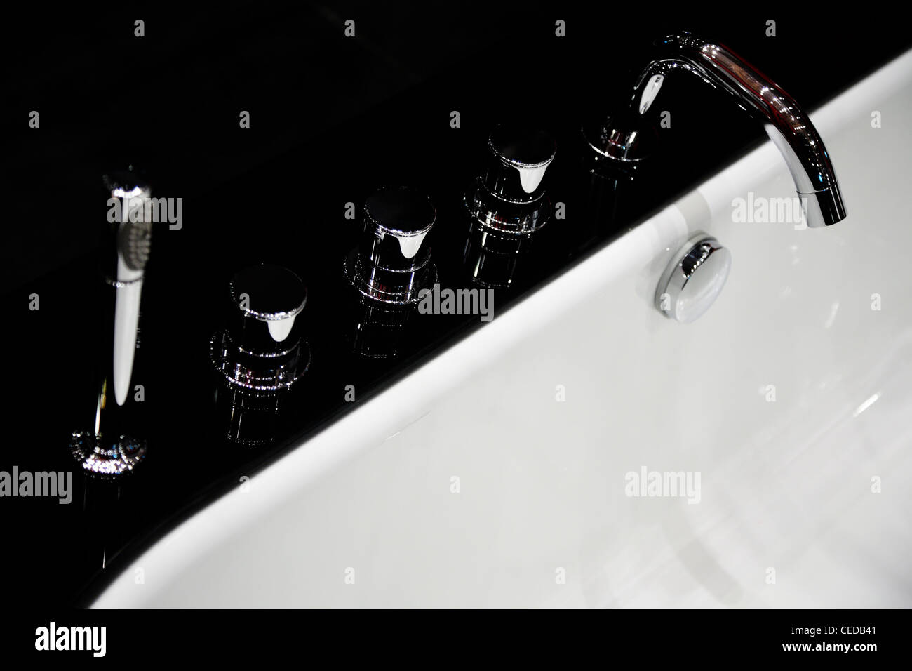 black and white modern bath Stock Photo Alamy