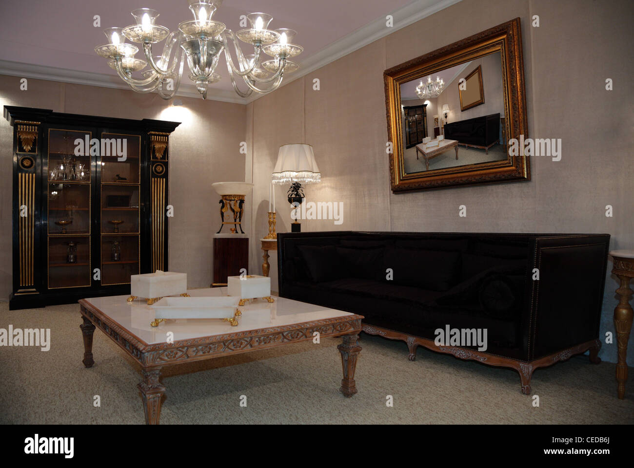 Luxury old living room Stock Photo - Alamy