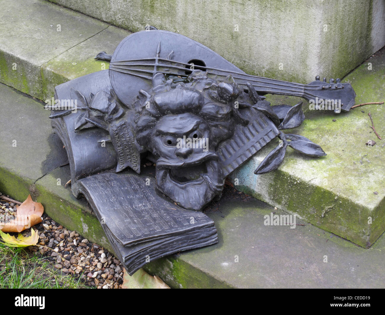 Arthur Sullivan memorial, Victoria Embankment Gardens, London, England 111230 x1567 Stock Photo