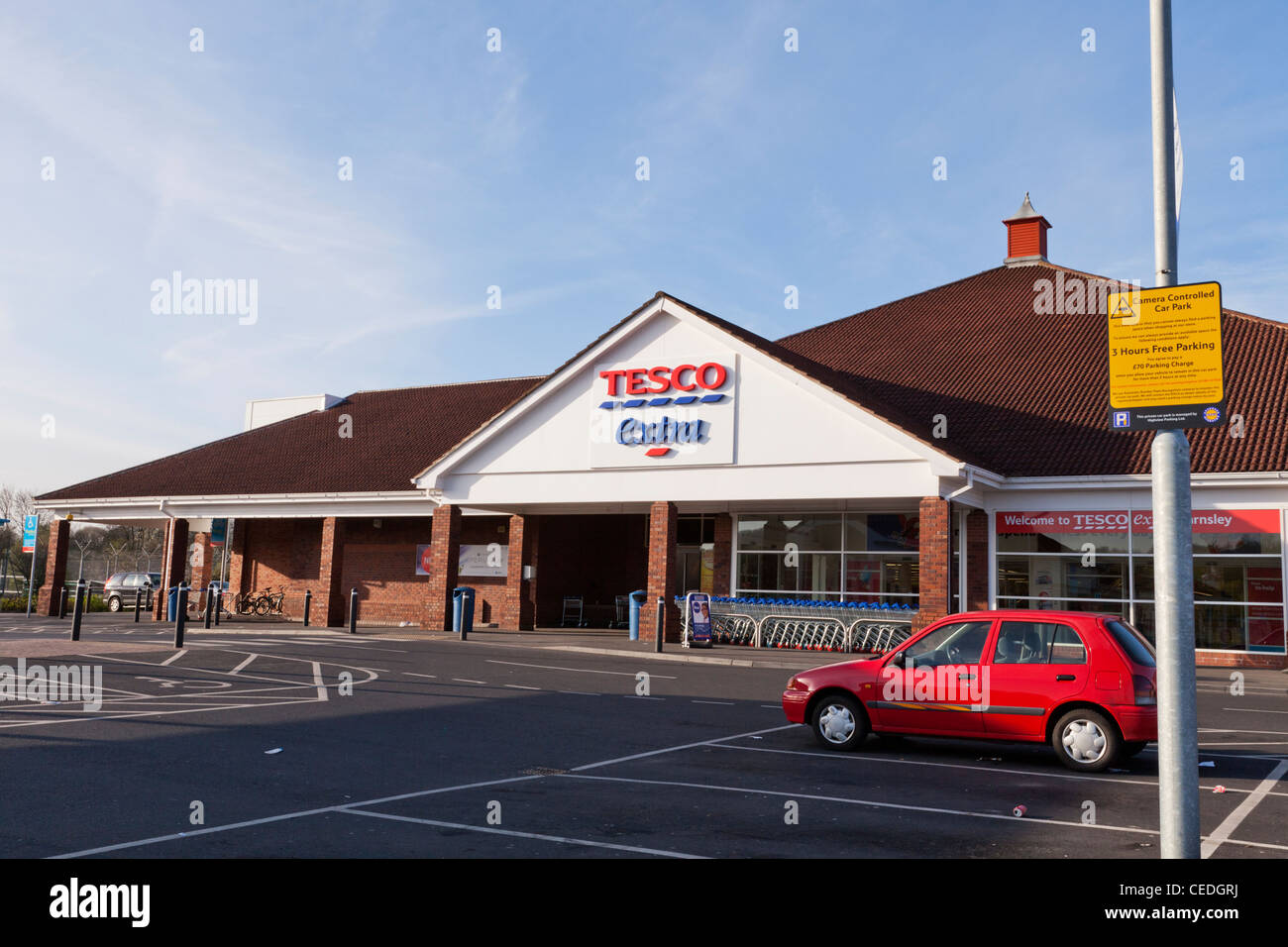 Tesco Extra at Stairfoot, Barnsley, South Yorkshire Stock Photo