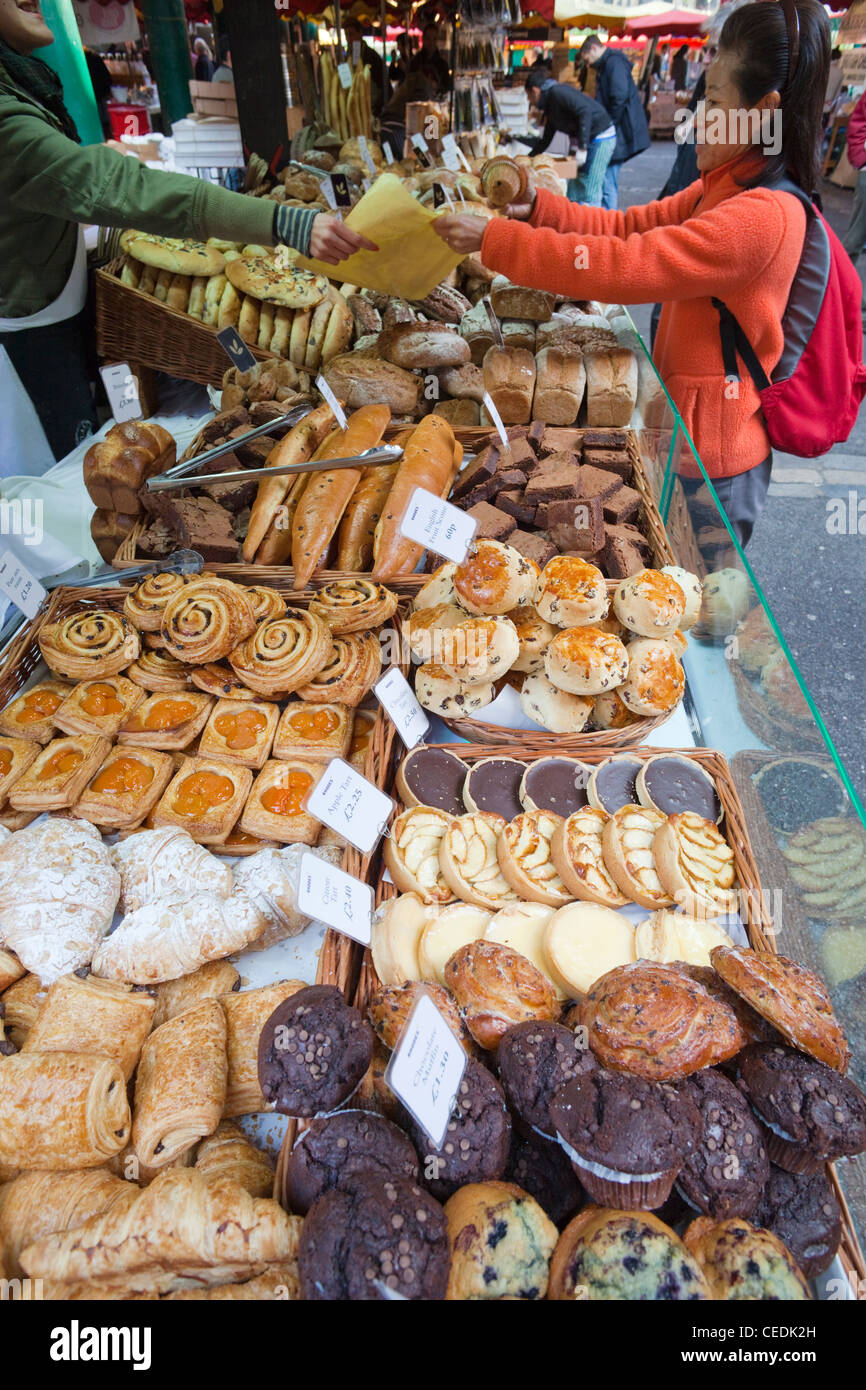 England, London, Southwark, Borough Market, Bakery, Pastry Display ...