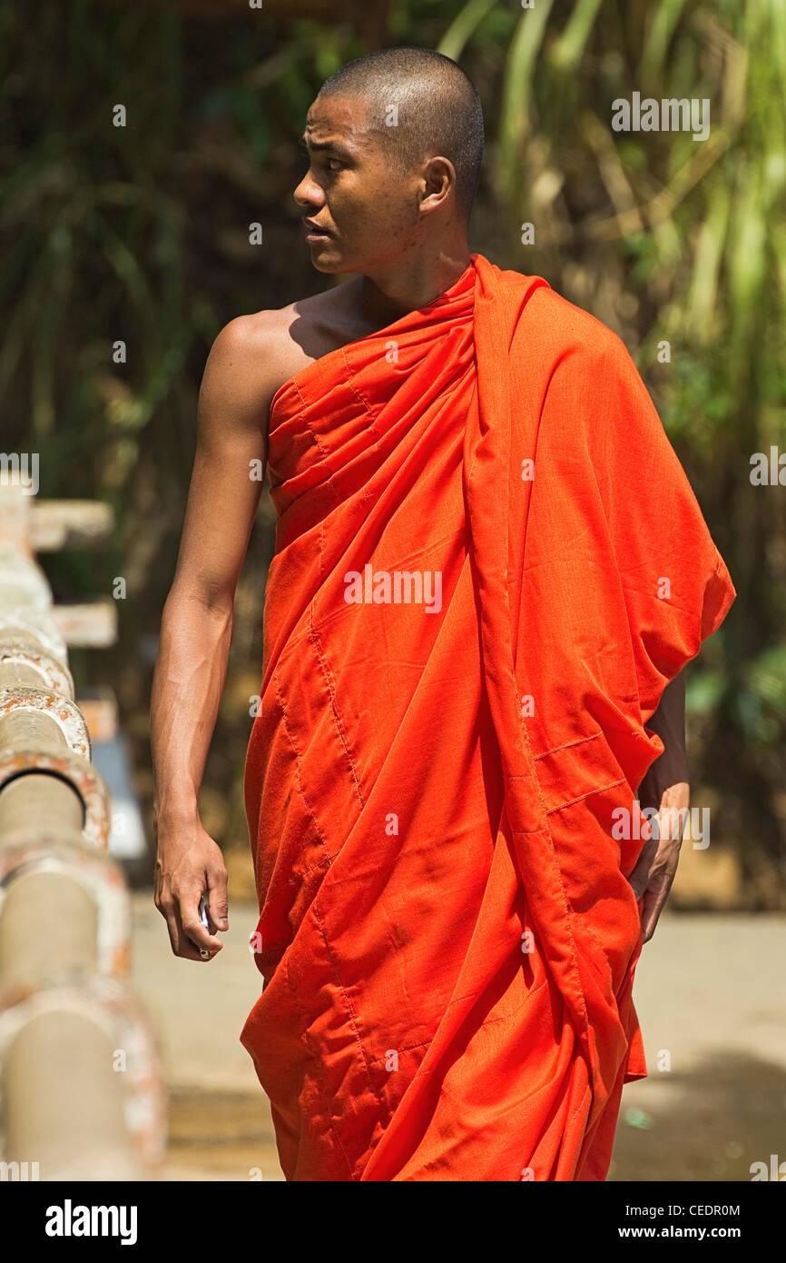 Orange robe hi-res stock photography and images - Alamy