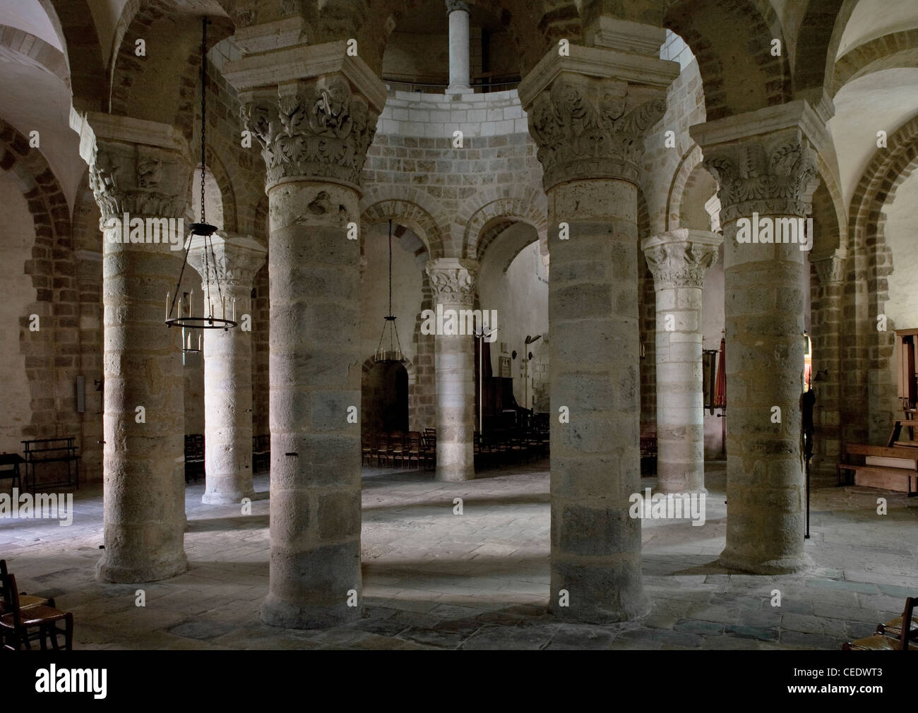 NeuvySaintSépulchre, Stiftskirche StJacques de NeuvySaintSépulchre