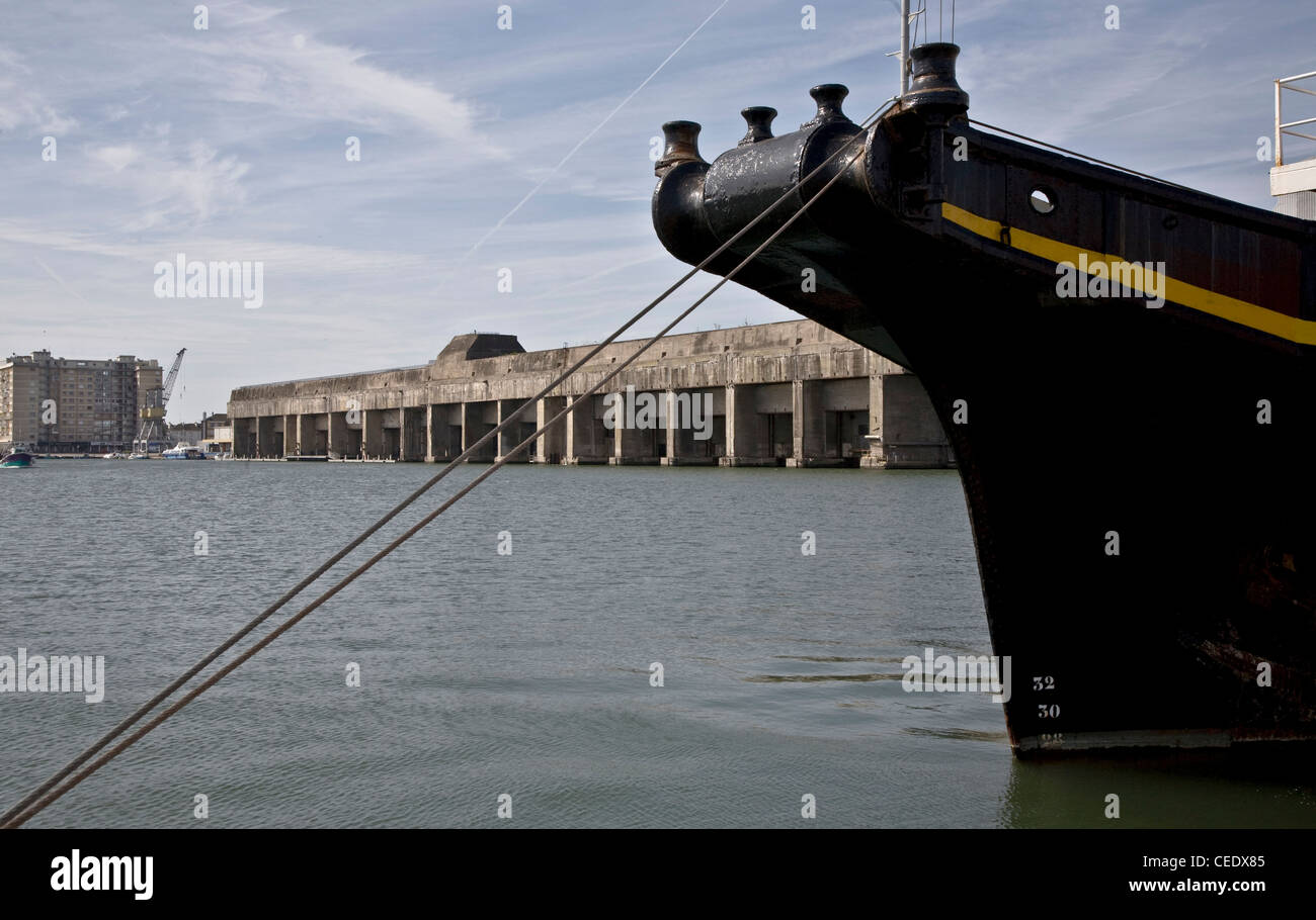 SaintNazaire, ehemalige deutsche UBootBunker Stock Photo Alamy
