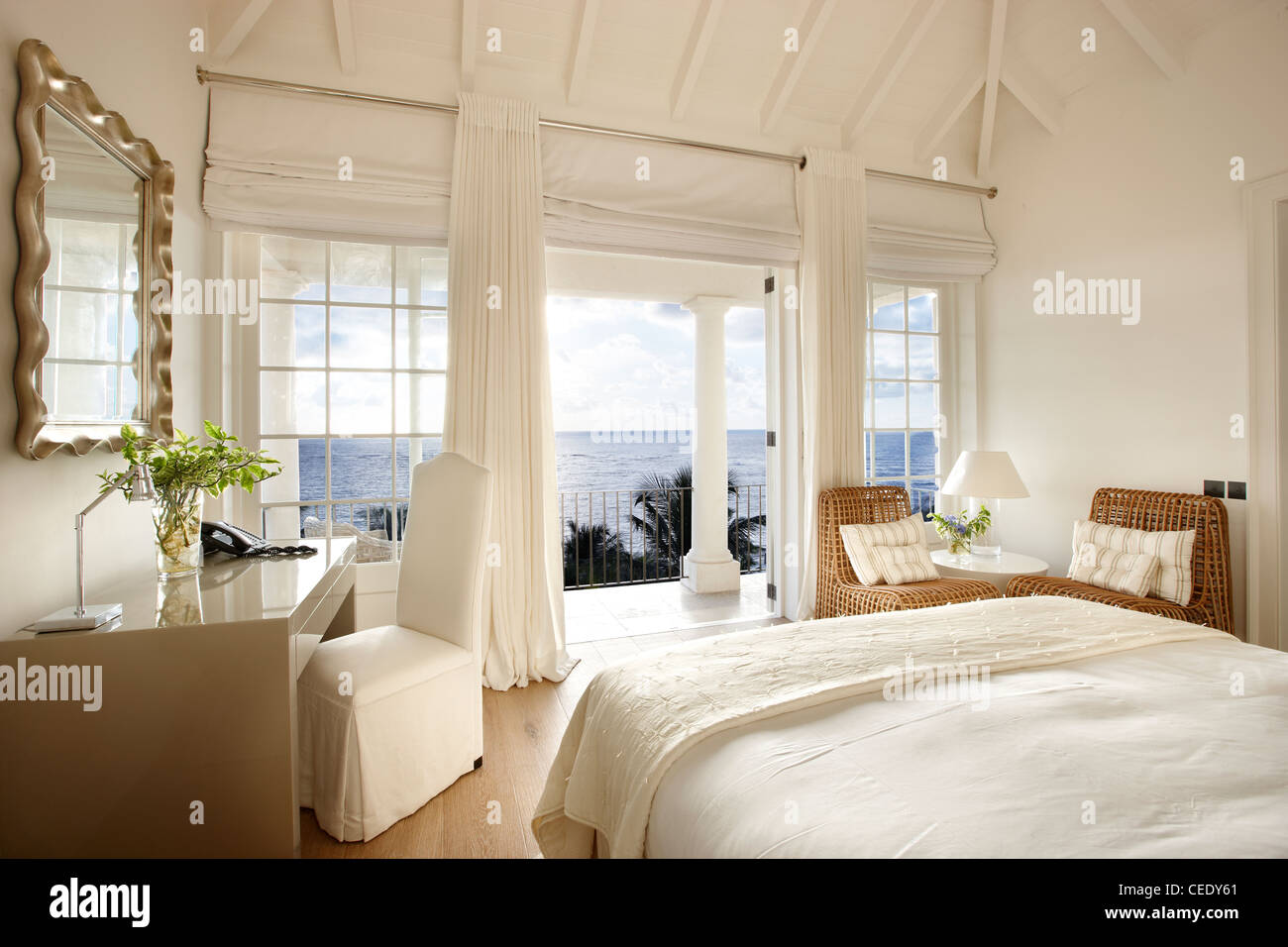 sunrise bedroom master suite Stock Photo Alamy