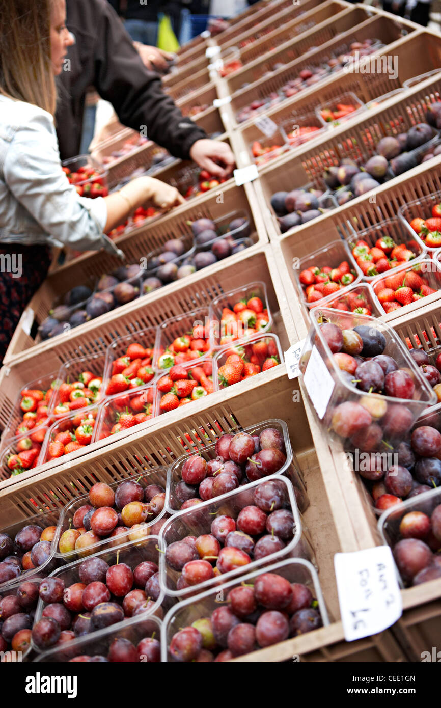 fruit stall Richmond Farmers market Stock Photo Alamy