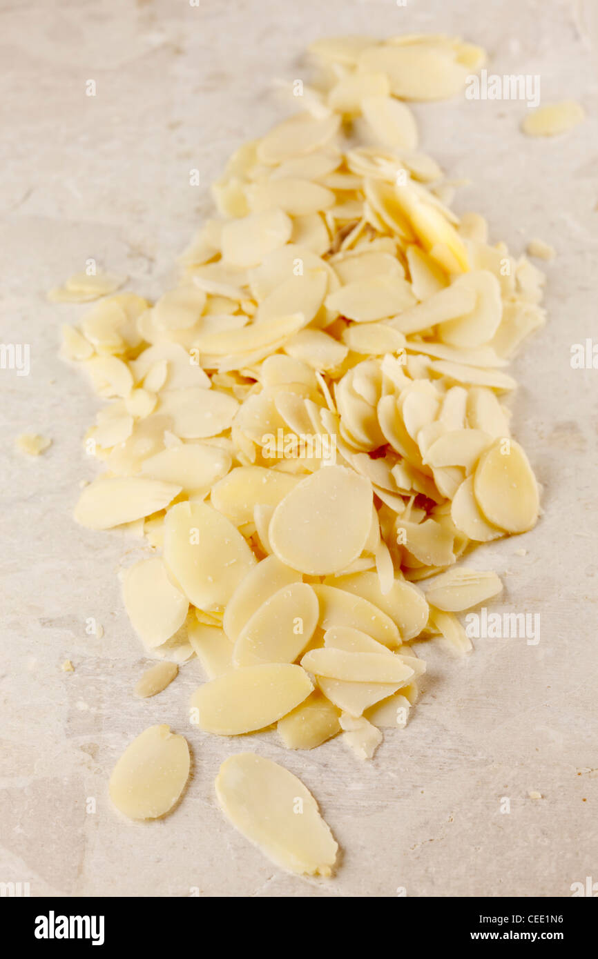 Flaked almonds hires stock photography and images Alamy