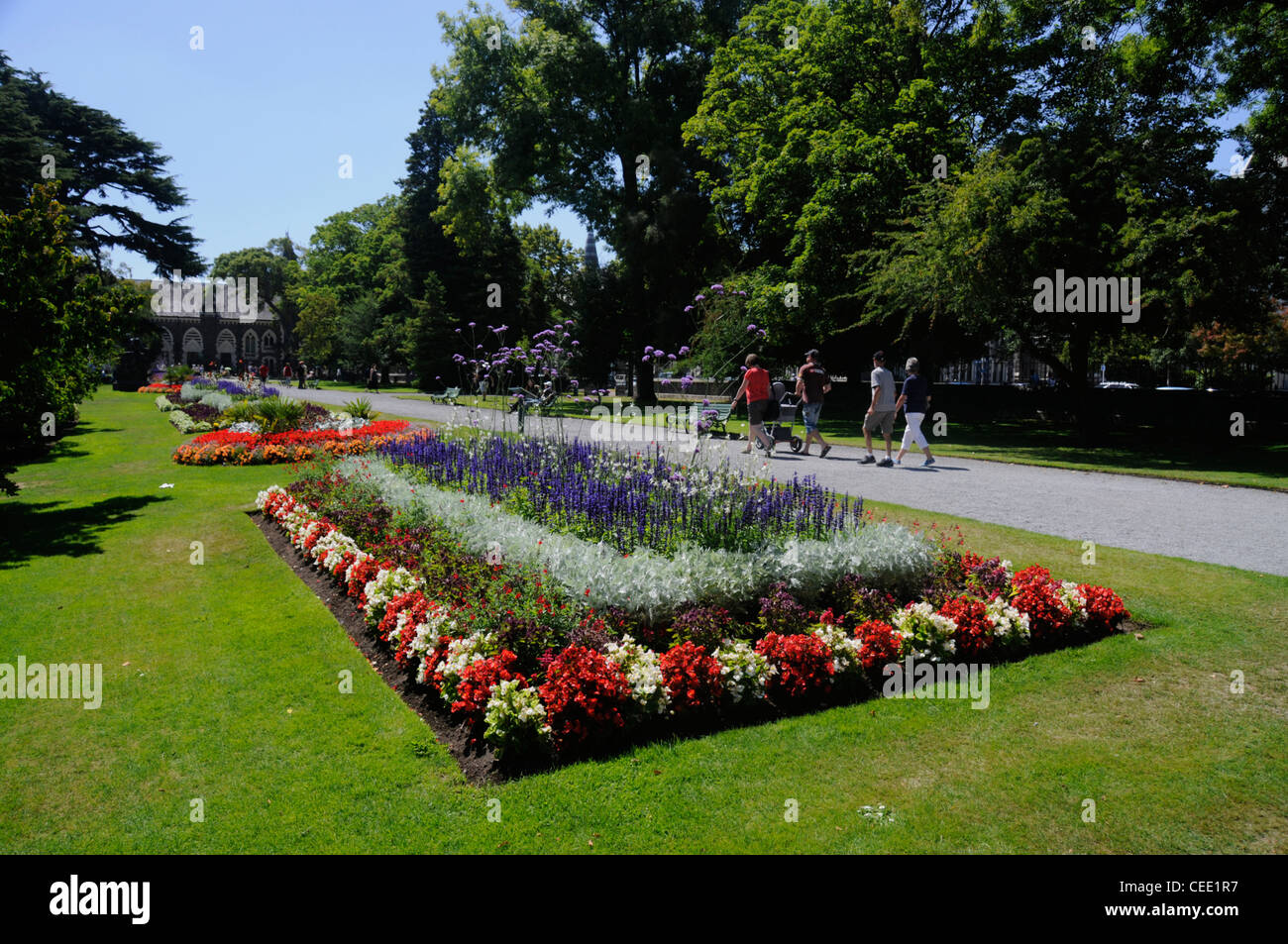 Armstrong Lawn with bedding plants in bloom in the Botanic Gardens