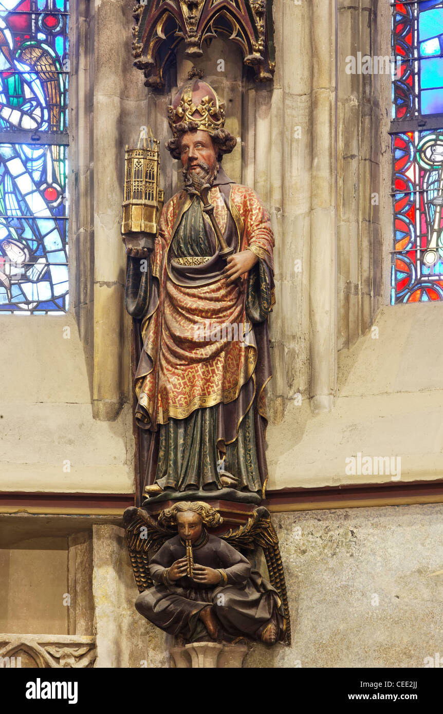 Charlemagne aachen statue hi-res stock photography and images - Alamy