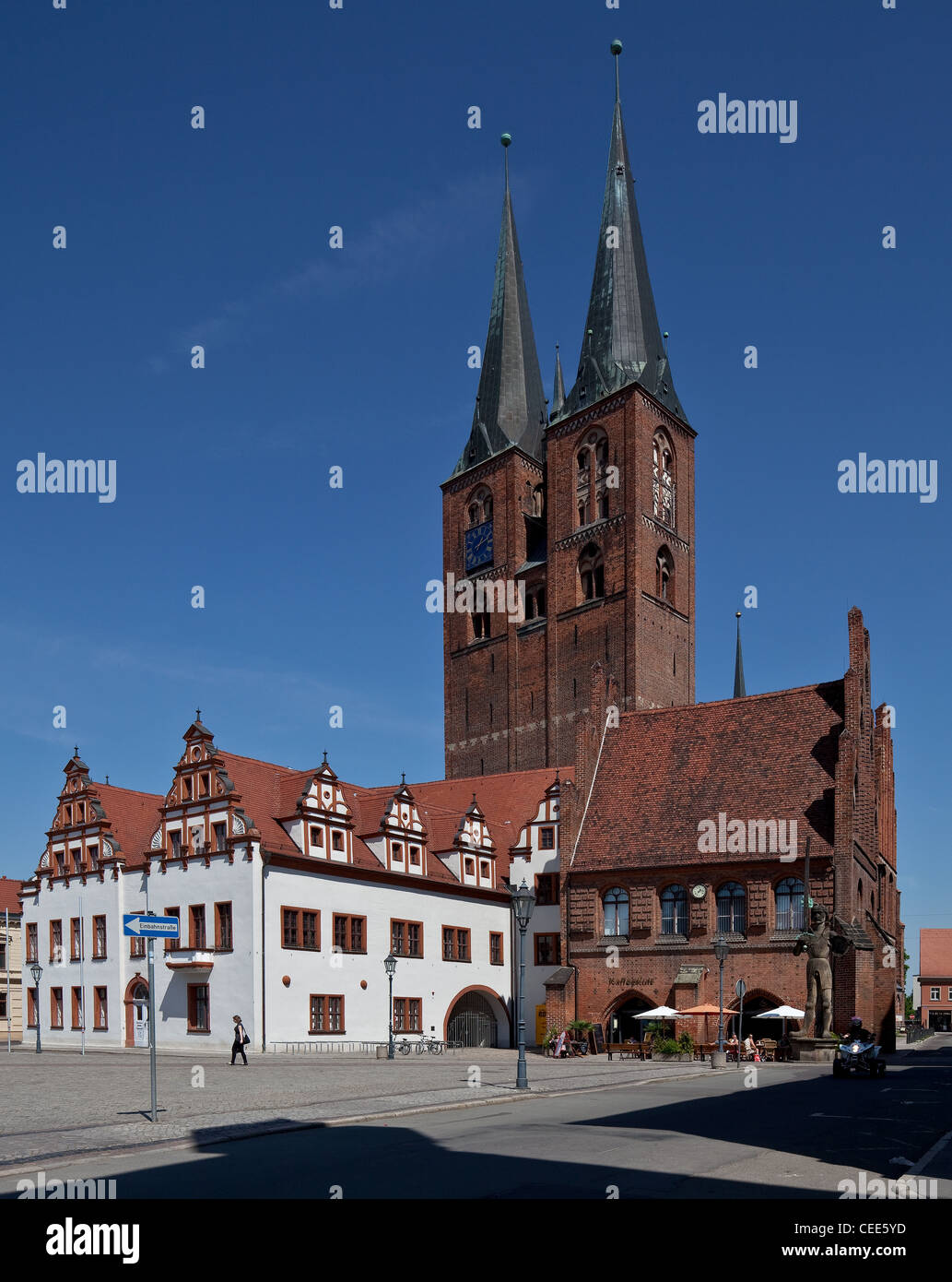 Stendal, Rathaus und Marienkirchturm Stock Photo